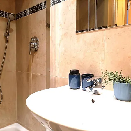 Trebacka ワルシャワ